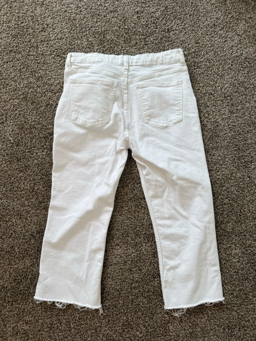 Zara White Cropped Straight Jeans with Frayed Hem